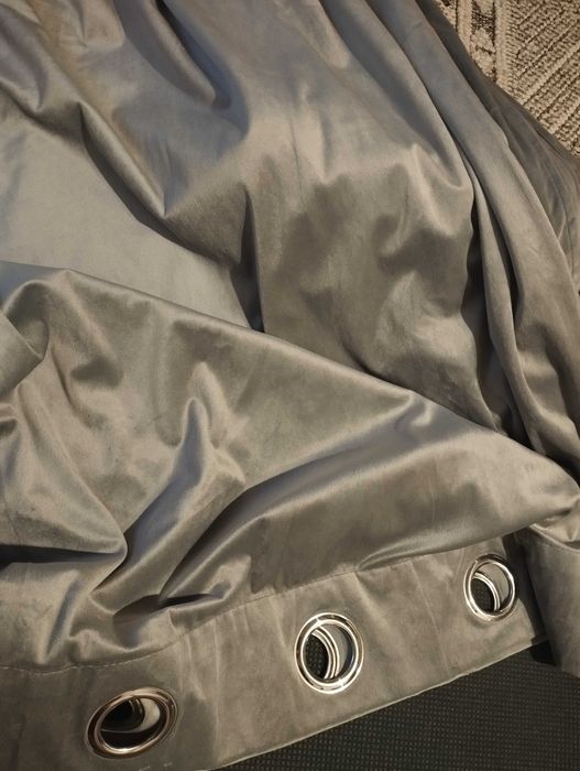 Sprzedam Szare zaslony