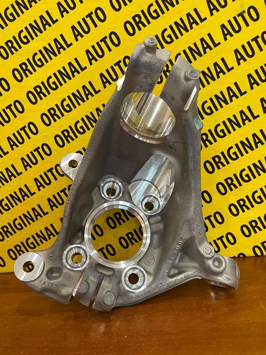 Цапфа  bmw x1 u11 ліва права нова оригінал