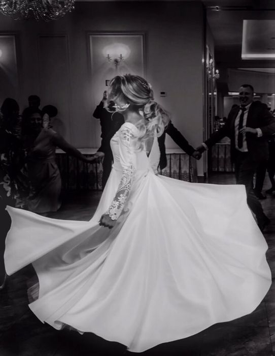 Daniela Di Marino suknia ślubna Monica Loretti