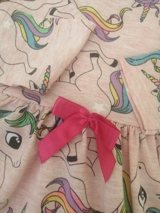 Sukieneczka w jednorożce 92