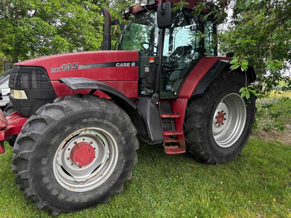 Ciągnik Case IH MX 135 +pług +agregat