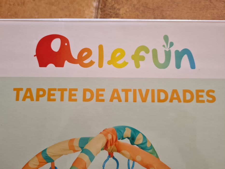 Tapete atividades bebé