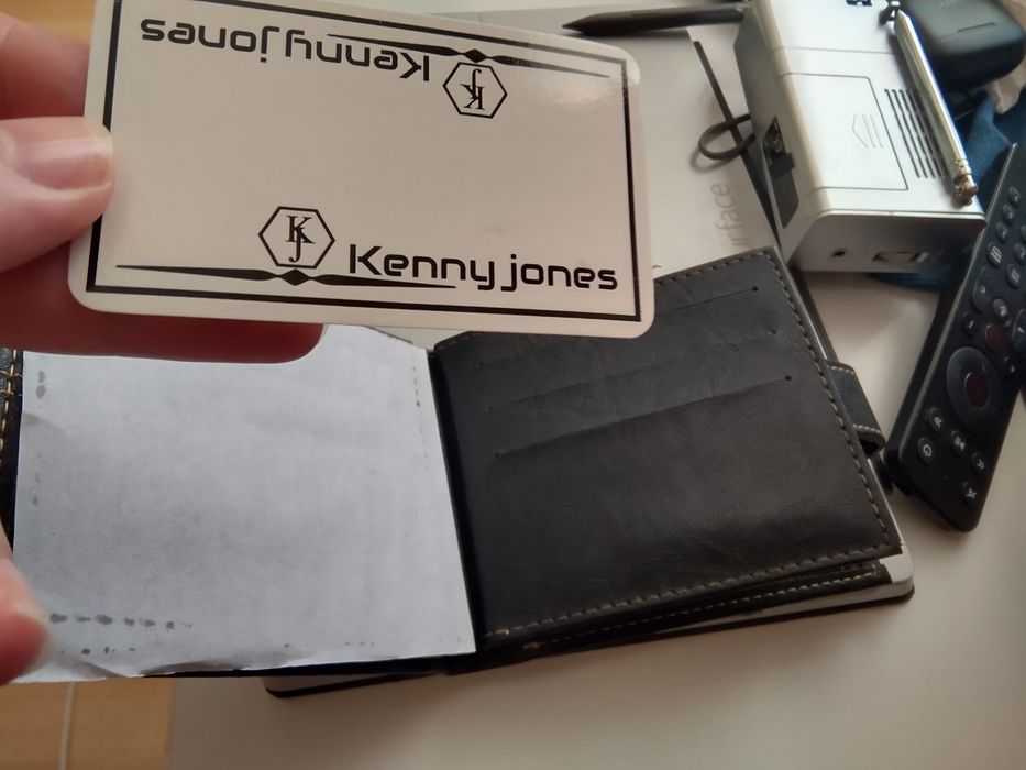 Carteira Kenny Jones