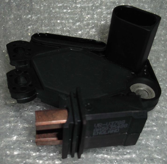 Регулятор напряжения VR-V3788 Fabia Roomster Golf Passat Tiguan Touran