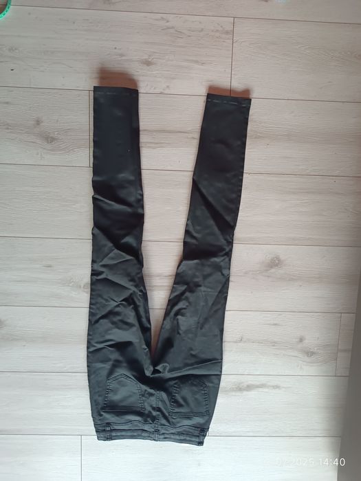Spodnie czarne jeansy skinny vila