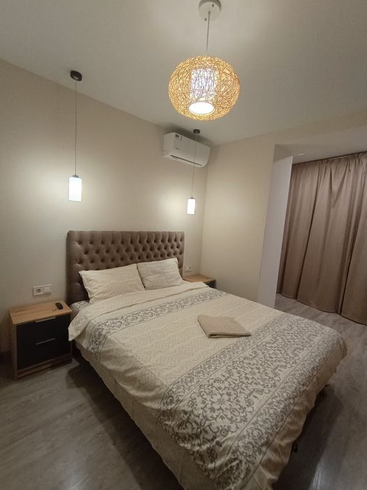 Квартира подобово, погодинно 2 кв на Набережній Тепла