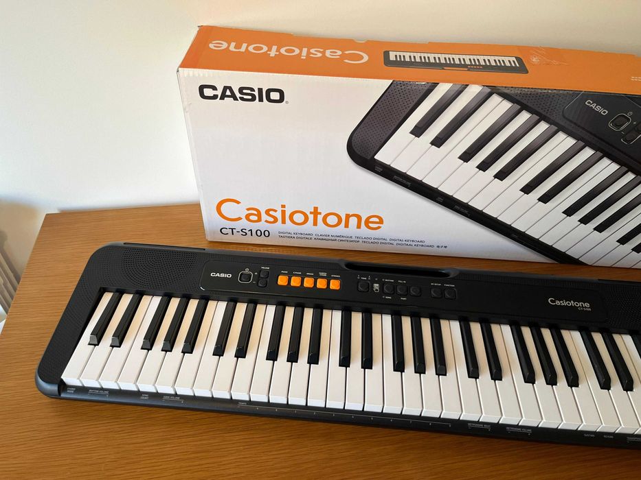 Casiotone CT-S100 – Como Novo (C/ Caixa Original)