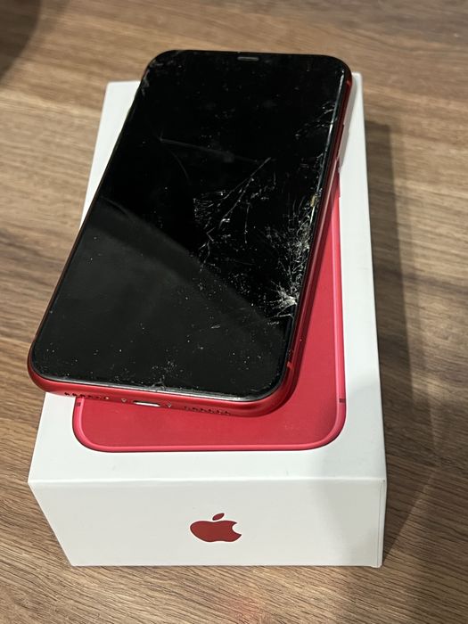 Iphone 11 Red з коробкою: 1 100 грн. - Смартфоны / мобильные