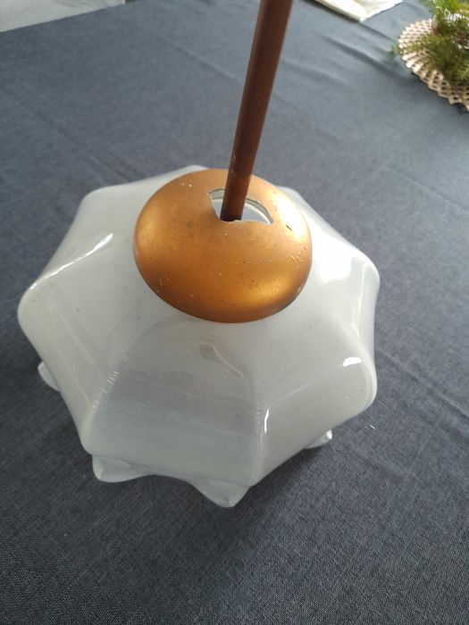 zabytkowa lampa sufitowa