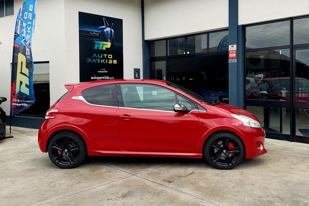 Peugeot 208 GTI 1.6 THP 200CV