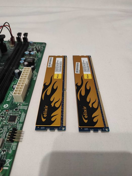 Комплект материнская плата, проц, оперативка.