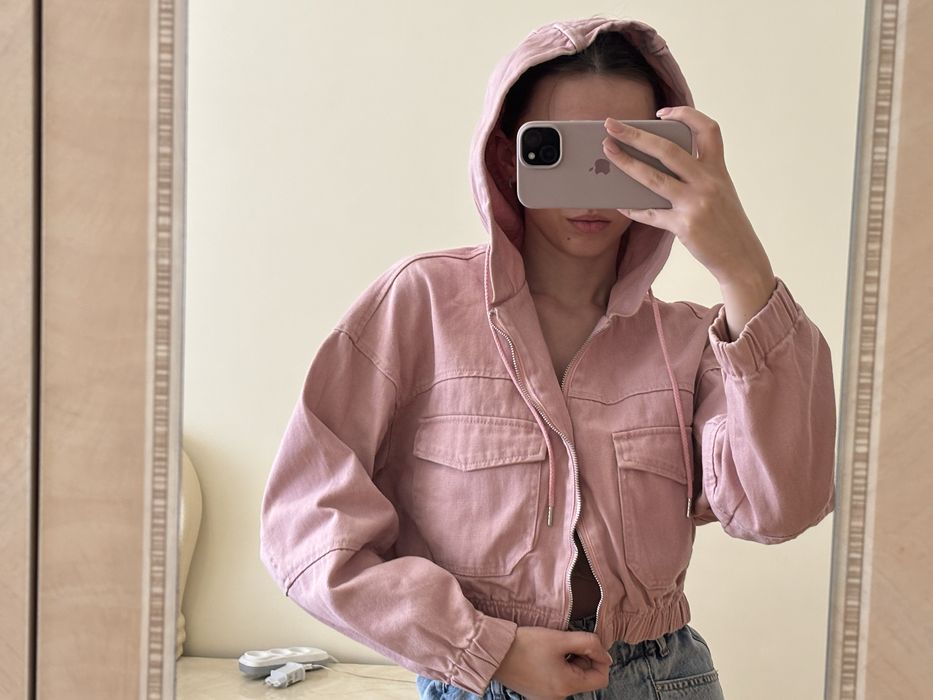 Джинсова куртка розміру М (одіта на s)