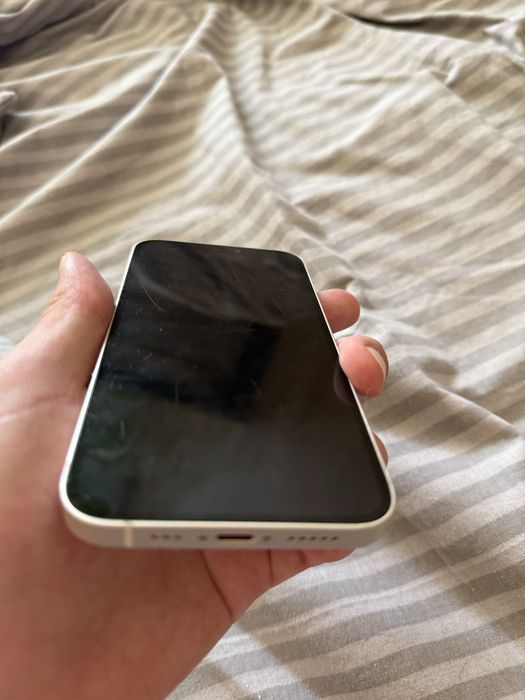 Iphone 12, 84% акб