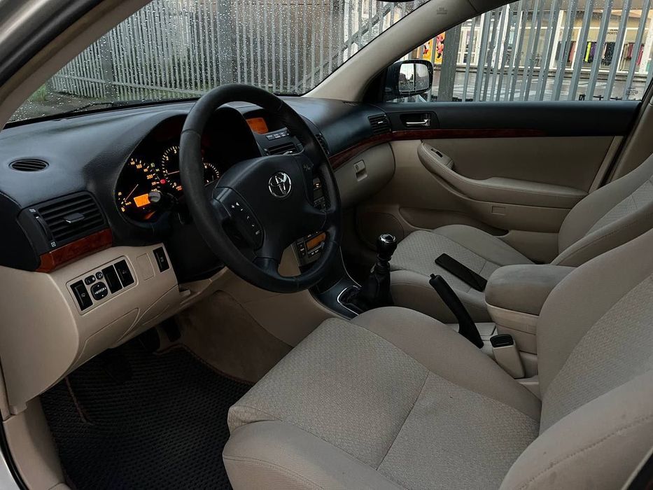 Продам Тойота авенсіс 2006р