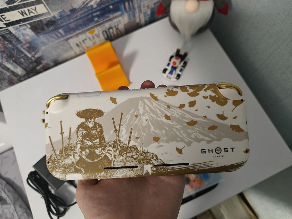 Nintendo Switch Lite – Ghost of Yotei edition + Kefir + 128GB