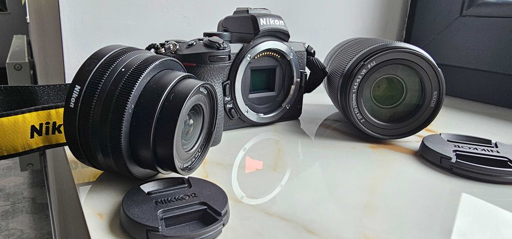Nikon Z 50 + 16-50mm f/3.5-6.3 VR + 50-250mm f/4.5-6.3 VR DX