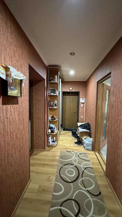 Продаж 3к квартири на Юності