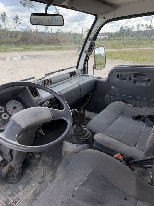 Nissan Cabstar E120 ( Com Avaria )