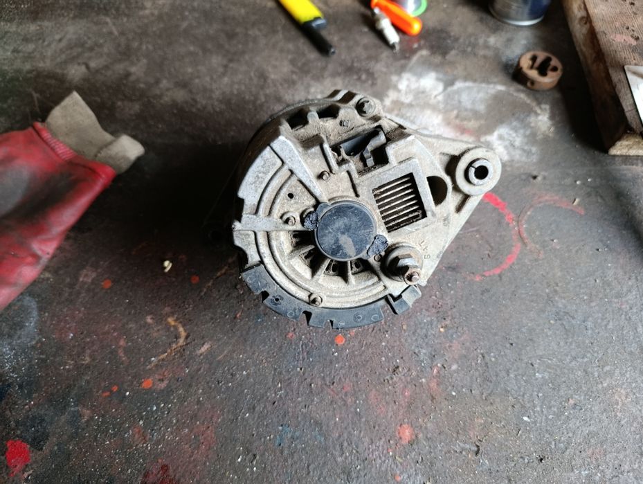 Продам гениратор ланос 1.5