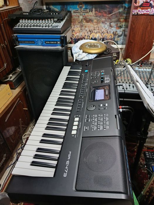 Продам- Yamaha E 473 ,е до неї чохол за 1200гривен.