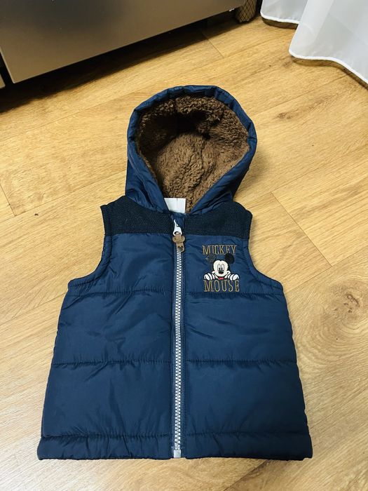 Теплая жилетка Микки Маус на мальчика 6 9 месяцев