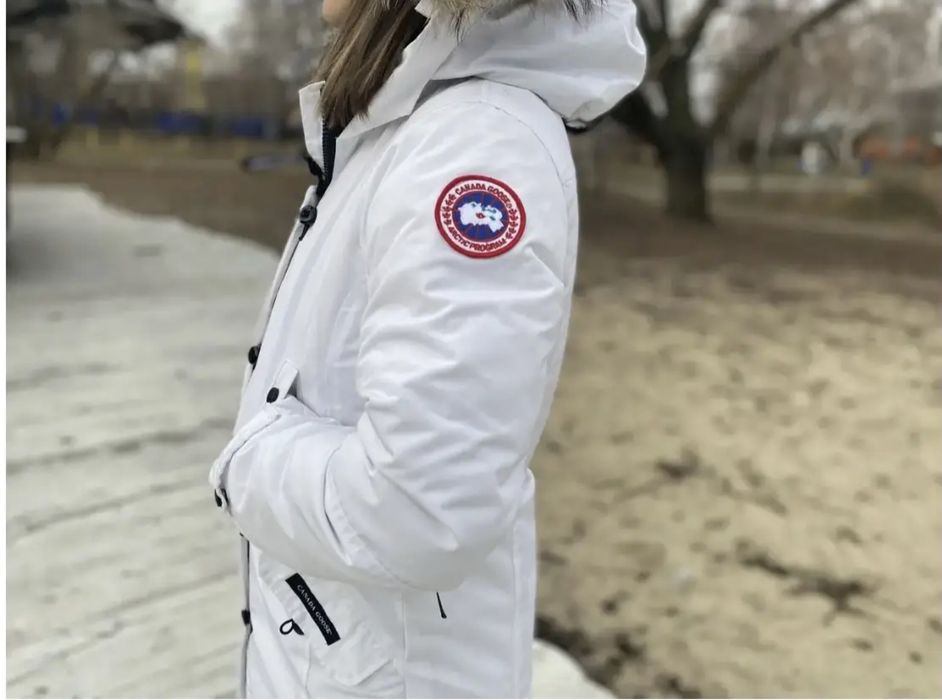 Акція Біла Зимова парка пуховик Канада Гус Canada Goose Кенсінгтон