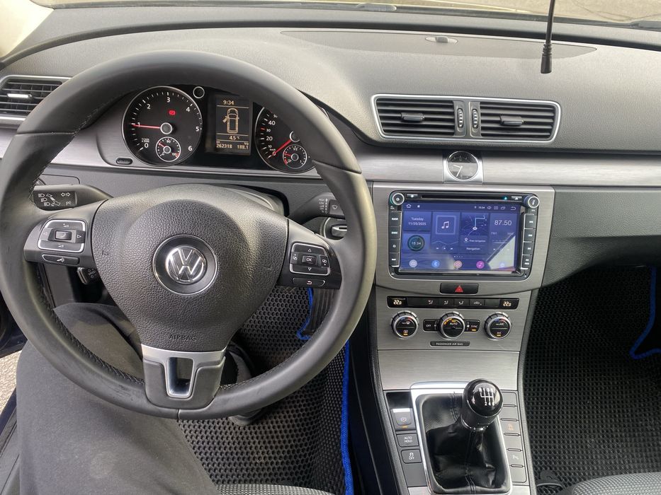 Volkswagen Passat B7 2012 1.6 турбодизель