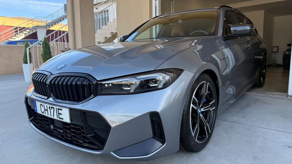 BMW 330 e Pack Desportivo M Pro Auto
