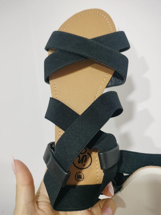 Vende-se sandalias novas da marca Inside para mulher