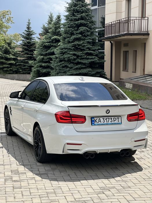 BMW F30 328 2016 год M3 Look REST