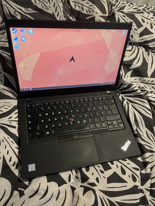 Laptop lenovo ThinkPad T490 i5-8265U 16GB ram