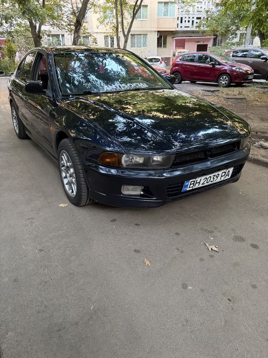 Mitsubishi galant 8