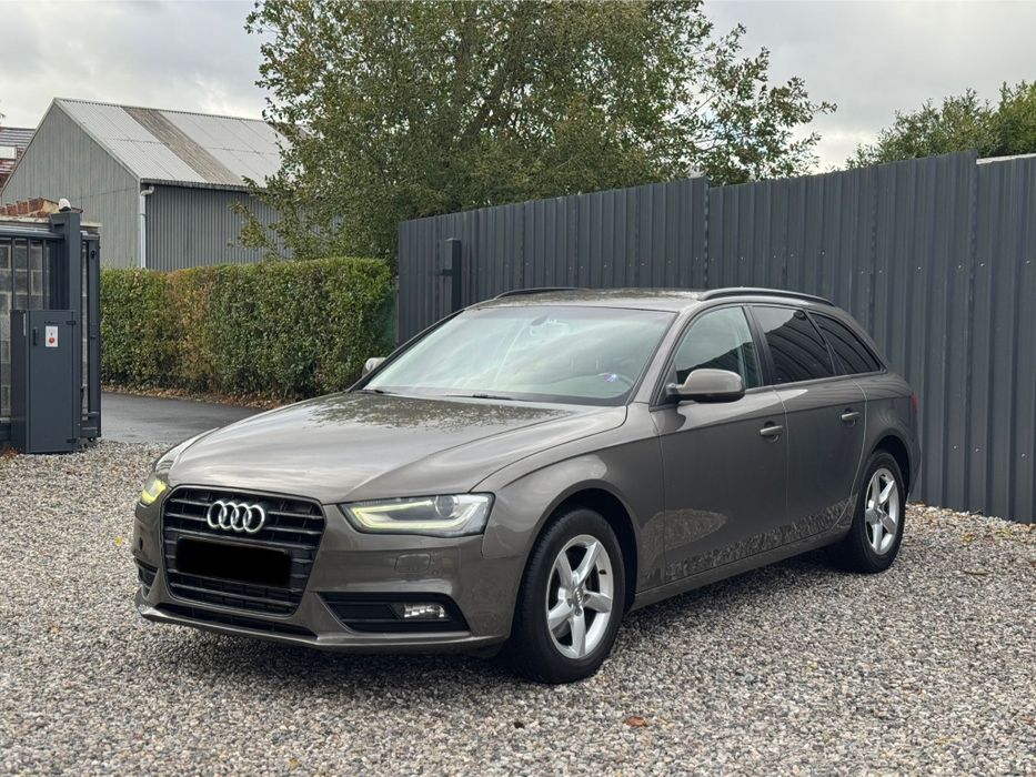 Audi A4 B8 Lift 2.0Tdi Automat Xenon Ledy Navi Skóry Grzane Keyless Go