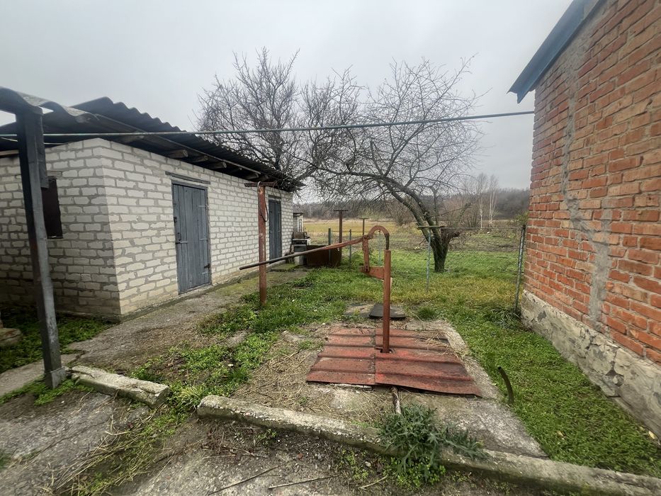 Продам будинок с . Камяні Потоки ( Кременчук  5 км)