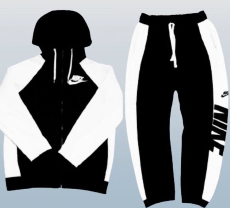 Оригінальний костюм Nike