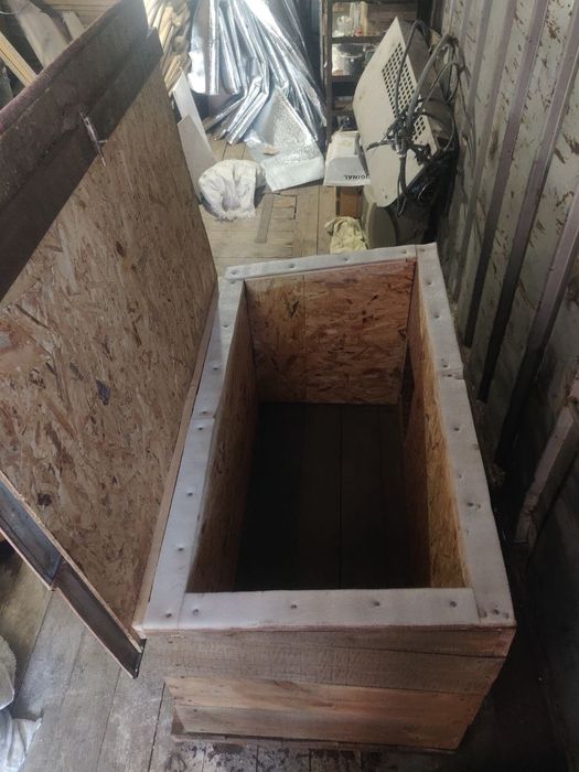 Собачья будка утепленная