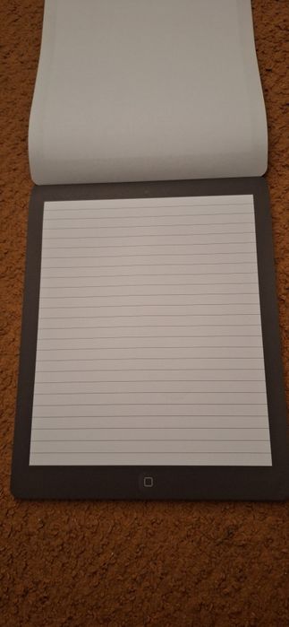 Caderno pautado em forma de tablet