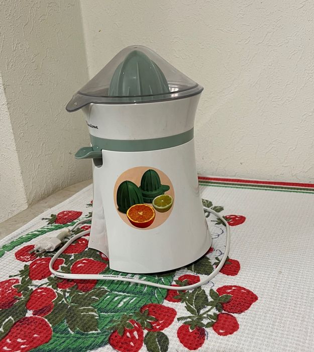 Соковыжималка Binatone CJ-330