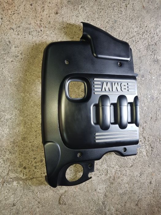 Кришка мотора бмв е 46 м 47 рест