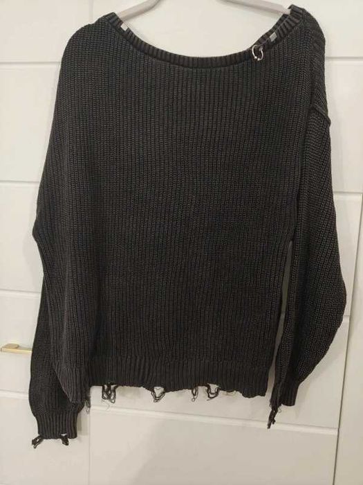 sweter damski szary