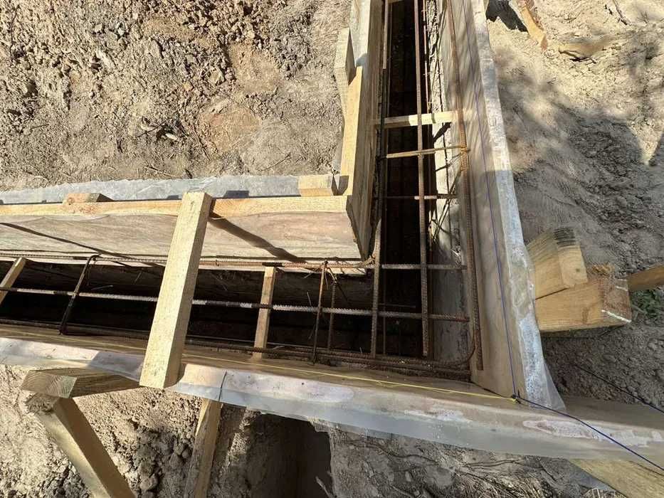 Вітаю. Продам Будинок, поруч ліс, ділянка 8 соток. Від забудовника.