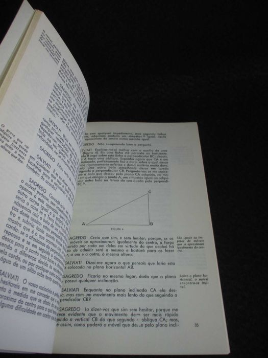 Livro Diálogo dos Grandes Sistemas Galileu Galilei