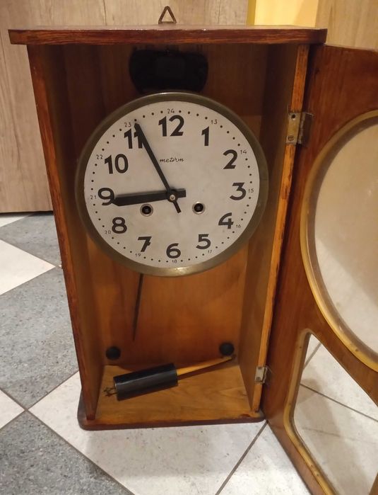 Sprzedam zegar wiszący Metron