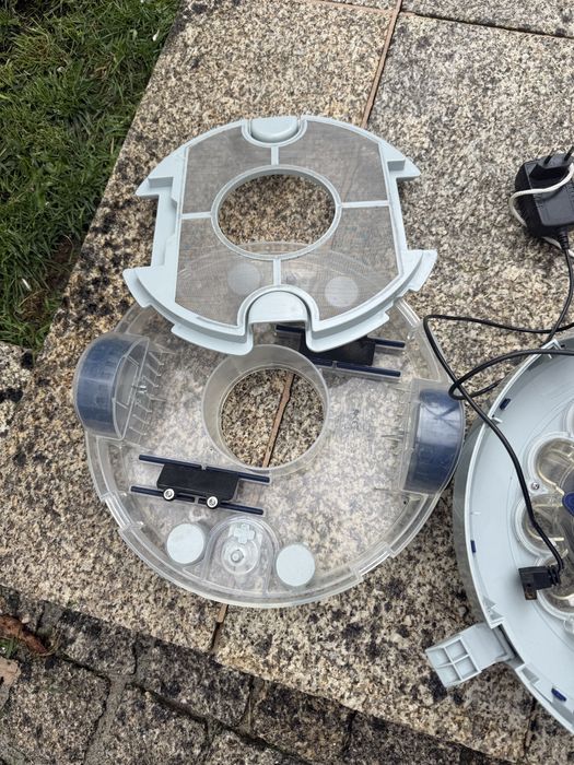 Aspirador de piscina a bateria