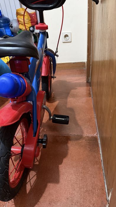 Bicicleta  Menino  do Homem Aranha 12” Impecavel