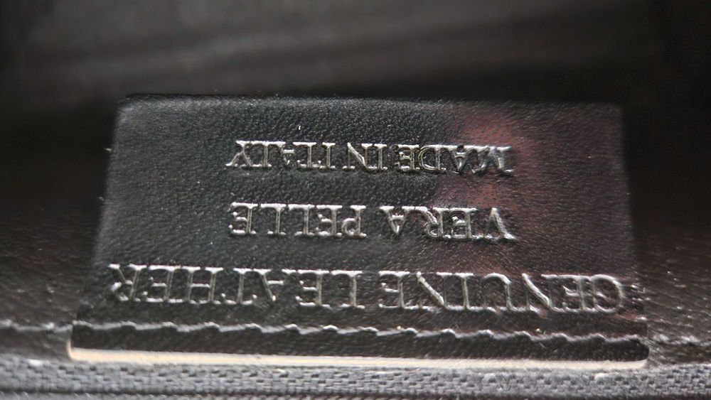 Bolsa de mulher em pele