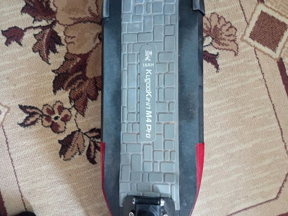 Електросамокат Куго м4 про