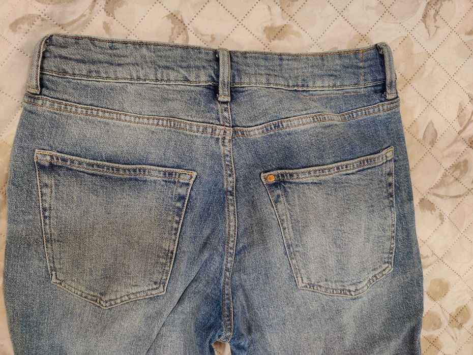 Calças H&M tam, 40 em muito bom estado.