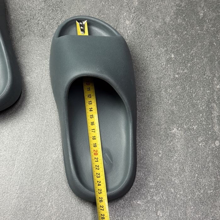 ОРИГІНАЛ 100% Слайди шльопанці адідас Adidas Yeezy Slide 39р.