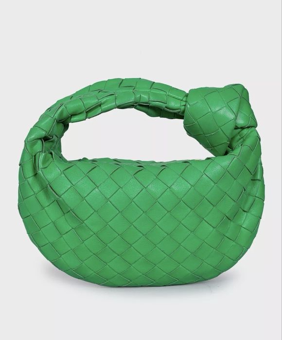 яскраво-зелена шкіряна сумка Bottega Veneta Mini Jodie